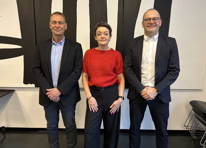 Bjarni, Súsanna Og Djóni Skíggjanýtsla